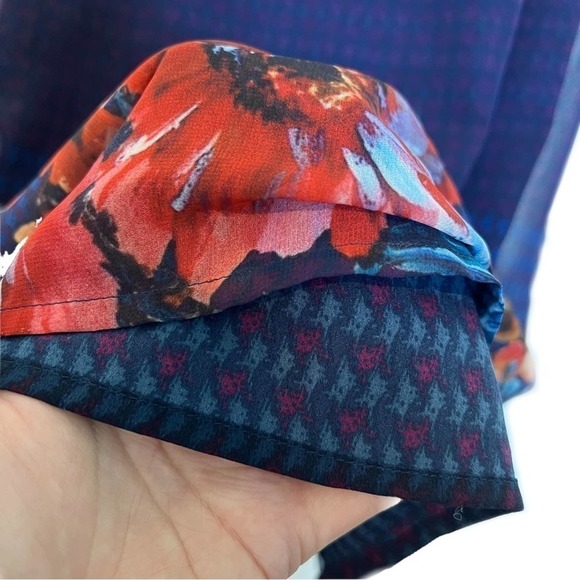 Cabi Artist Floral Print Strappy Lined Blouse Size XS Whimsigoth Y2K - Picture 4 of 8